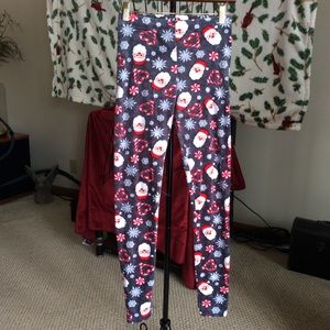 3/$20 No Boundaries Velvety Leggings